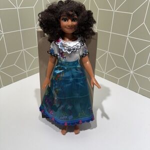 Disney Encanto Mirabel Hispanic Latina Curly‎ Hair Doll Figure Smile